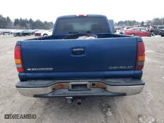 2002 Chevrolet Silverado 1500 LT with VIN 2GCEK19T621126101, listed as a Copart auction lot 88837745 with 233,776 mi miles and Salvage Title. Bid and sale history available at carsss.com. Image 6.