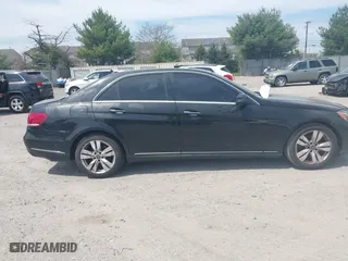2014 Mercedes-Benz E-Class E 350 Sport with VIN WDDHF5KBXEA884579, listed as a IAAI auction lot 42027214 with 163,488 mi miles. Bid and sale history available at carsss.com. Image 13.