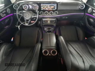2017 Mercedes-Benz E 300 Luxury with VIN WDDZF4JB9HA067009, listed as a Copart auction lot 60285755 with 81,776 mi miles and Salvage title. Bid and sale history available at DreamBid. Image 8.