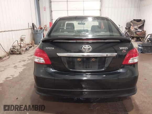 2008 Toyota Yaris with VIN JTDBT903581284634, listed as a IAAI auction lot 40553888 with 180,563 mi miles. Bid and sale history available at carsss.com. Image 16.