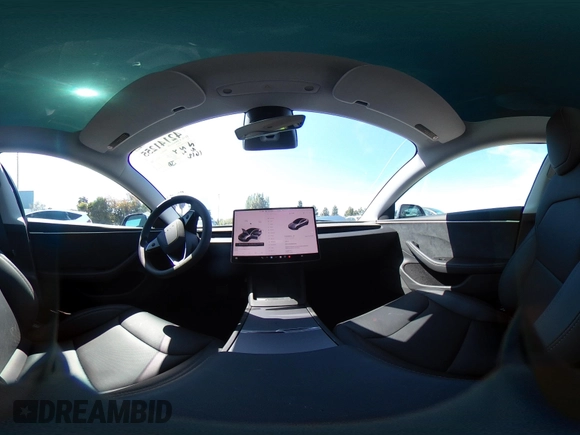 2025 Tesla Model 3 Long Range z VIN 5YJ3E1EB9SF873801, wystawiony jako IAAI lot #42141255 z przebiegiem 1612 mil mil oraz . Historia ofert i sprzedaży dostępna na DreamBid. Obrazek 20.