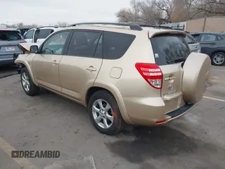 2010 Toyota RAV4 Limited z VIN 2T3DK4DV8AW032197, wystawiony jako IAAI lot #41489226 z przebiegiem 93 490 mil mil oraz . Historia ofert i sprzedaży dostępna na DreamBid. Obrazek 3.