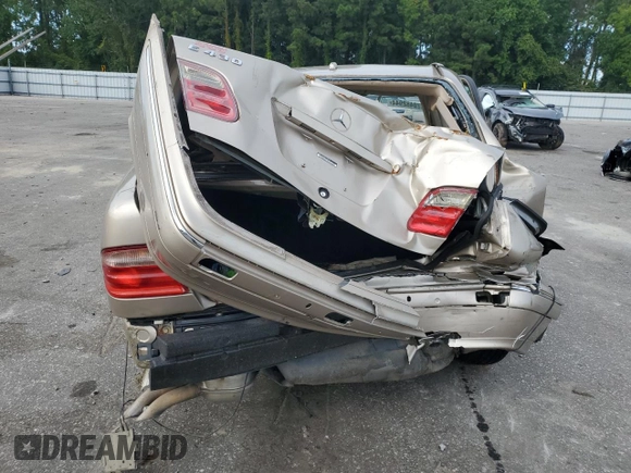 2001 Mercedes-Benz E-Class with VIN WDBJF70JX1B194075, listed as a Copart auction lot 70482944 with 218,319 mi miles and Salvage Title. Bid and sale history available at carsss.com. Image 6.