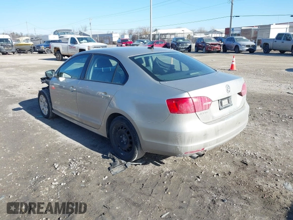 2014 Volkswagen Jetta SE z VIN 3VWD17AJ7EM316320, wystawiony jako IAAI lot #41464760 z przebiegiem 176 498 mil mil oraz . Historia ofert i sprzedaży dostępna na DreamBid. Obrazek 3.