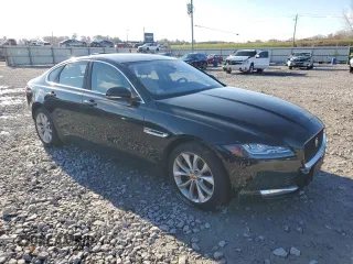 2017 Jaguar XF with VIN SAJBJ4BN1HCY48776, listed as a Copart auction lot 83594064 with 69,469 mi miles and Clean Title. Bid and sale history available at DreamBid. Image 4.