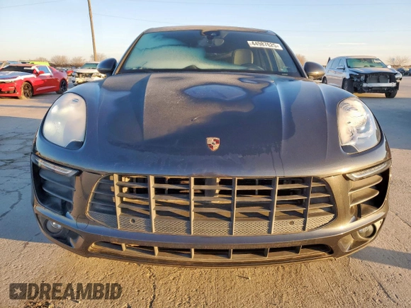 2018 Porsche Macan with VIN WP1AA2A50JLB22704, listed as a Copart auction lot 44987625 with 37,370 mi miles and Salvage title. Bid and sale history available at DreamBid. Image 5.