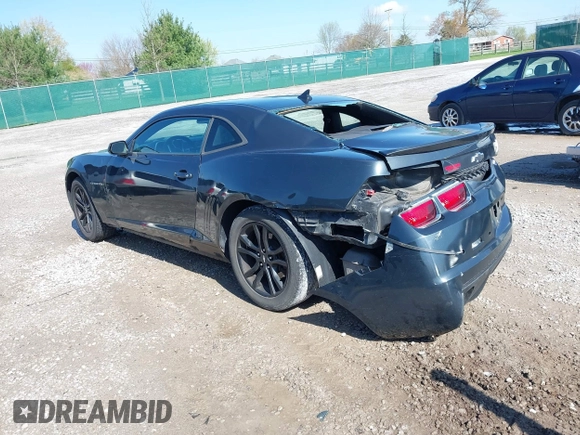2013 Chevrolet Camaro LS с VIN 2G1FA1E35D9156989, выставлен на аукционе IAAI как лот 41999082 с пробегом 168 616 миль миль и . История ставок и продаж доступна на DreamBid. Изображение 3.