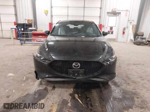2021 Mazda Mazda3 Hatchback Preferred with VIN JM1BPBLL2M1402821, listed as a IAAI auction lot 41068897 with 75,271 mi miles. Bid and sale history available at carsss.com. Image 12.