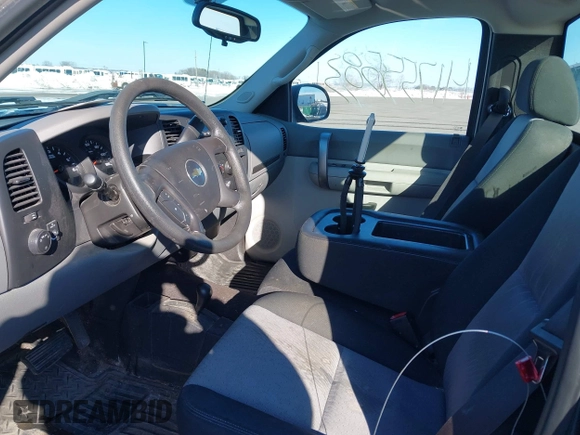 2008 Chevrolet Silverado 1500 1LT with VIN 1GCEK14088Z280290, listed as a IAAI auction lot 41755583 with 65,056 mi miles and . Bid and sale history available at DreamBid. Image 5.