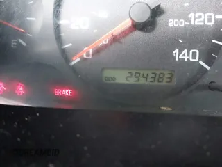 2001 Nissan Altima GXE with VIN 1N4DL01D51C201747, listed as a IAAI auction lot 41970911 with 294,383 mi miles. Bid and sale history available at carsss.com. Image 7.
