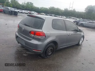 2011 Volkswagen Golf with VIN WVWBB7AJ7BW080691, listed as a IAAI auction lot 40066044 with 232,207 mi miles. Bid and sale history available at carsss.com. Image 4.