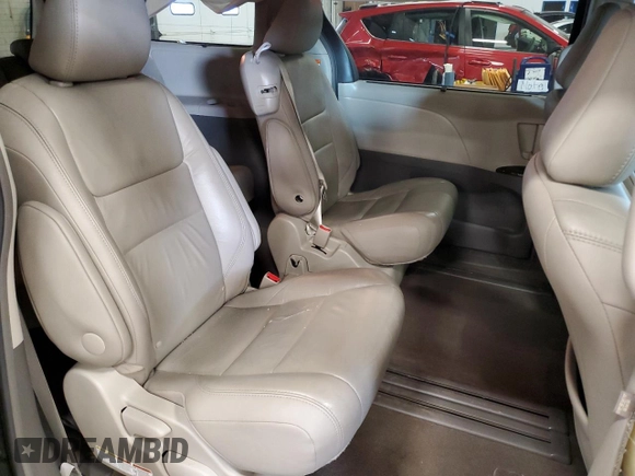 2016 Toyota Sienna XLE with VIN 5TDYK3DCXGS751715, listed as a Copart auction lot 58443105 with 160,155 mi miles and Salvage title. Bid and sale history available at DreamBid. Image 11.