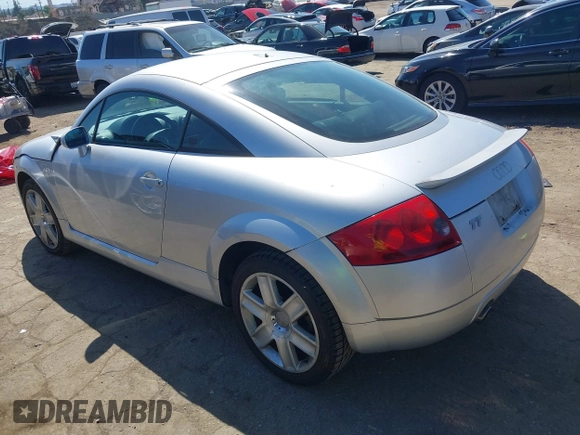 2001 Audi TT z VIN TRUSX28N211034913, wystawiony jako IAAI lot #41855142 z przebiegiem 122 354 mil mil oraz . Historia ofert i sprzedaży dostępna na DreamBid. Obrazek 3.