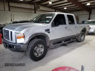 2008 Ford F-250 XL z VIN 1FTSW21558EA48122, wystawiony jako Copart lot #50384575 z przebiegiem 121 437 mil mil oraz Szkoda całkowita • Salvage title. Historia ofert i sprzedaży dostępna na DreamBid. Obrazek 1.