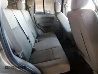 2007 Jeep Liberty Limited z VIN 1J4GL58K17W700877, wystawiony jako Copart lot #60612945 z przebiegiem 86 977 mil mil oraz Szkoda całkowita • Salvage title. Historia ofert i sprzedaży dostępna na DreamBid. Obrazek 10.