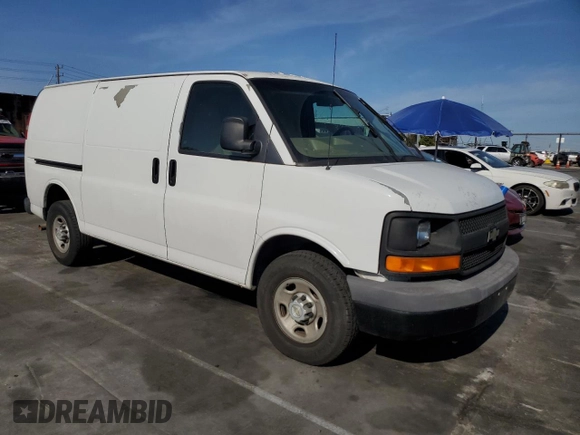 2008 Chevrolet Express Cargo Van with VIN 1GCGG25C581167937, listed as a Copart auction lot 52174855 with 186,959 mi miles and Salvage Title. Bid and sale history available at carsss.com. Image 4.