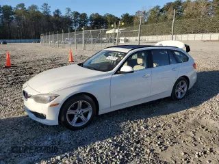 2015 BMW 3 Series 328i xDrive с VIN WBA3G7C52FK296609, выставлен на аукционе Copart как лот 49212915 с пробегом 93 024 миль миль и Списание • Salvage title. История ставок и продаж доступна на DreamBid. Изображение 1.