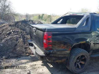 2011 Chevrolet Avalanche LS with VIN 3GNTKEE38BG141508, listed as a IAAI auction lot 42103252 with 107,997 mi miles and . Bid and sale history available at DreamBid. Image 22.