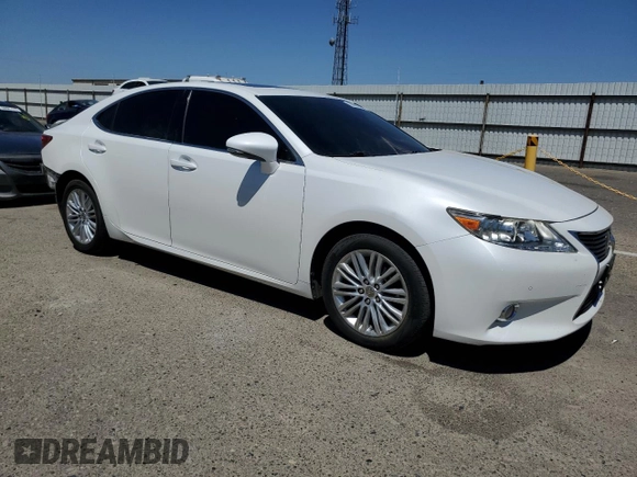 2014 Lexus ES 330 with VIN JTHBK1GG6E2110461, listed as a Copart auction lot 60861345 with 120,681 mi miles and Salvage title. Bid and sale history available at DreamBid. Image 4.