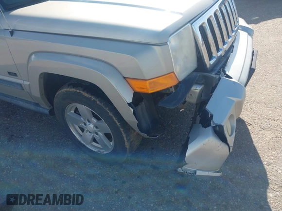 2007 Jeep Commander Sport с VIN 1J8HG48P07C671600, выставлен на аукционе IAAI как лот 42083367 с пробегом 220 113 миль миль и . История ставок и продаж доступна на DreamBid. Изображение 6.