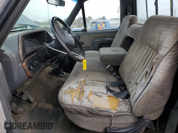 1989 Ford F-150 with VIN 1FTDF15Y5KNB19897, listed as a Copart auction lot 44824575 with 89,595 mi miles and Salvage Title. Bid and sale history available at carsss.com. Image 7.