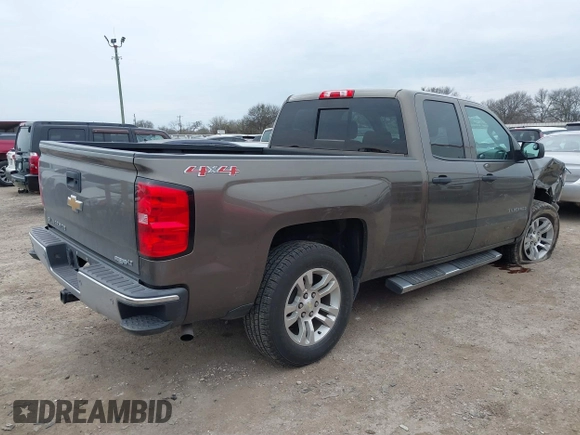 2014 Chevrolet Silverado 1500 LT with VIN 1GCVKREC8EZ139738, listed as a IAAI auction lot 41690917 with 137,519 mi miles. Bid and sale history available at carsss.com. Image 4.