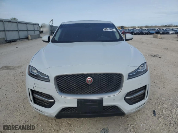 2017 Jaguar F-PACE 35t R-Sport with VIN SADCL2BVXHA047832, listed as a Copart auction lot 50904665 with 128,000 mi miles and Clean Title. Bid and sale history available at carsss.com. Image 5.