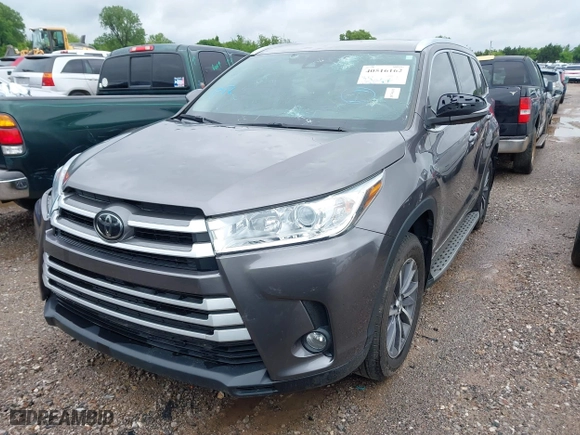 2019 Toyota Highlander SE with VIN 5TDJZRFH7KS950268, listed as a IAAI auction lot 40516162 with 37,868 mi miles. Bid and sale history available at carsss.com. Image 17.