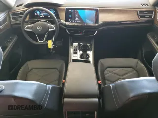2025 Volkswagen Atlas SE with VIN 1V2HR2CA6SC502567, listed as a Copart auction lot 42052585 with 8,407 mi miles and Clean title. Bid and sale history available at DreamBid. Image 8.