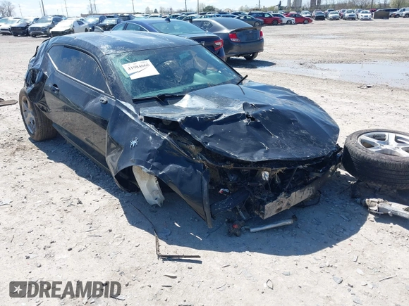 2016 Chevrolet Camaro 2LT z VIN 1G1FD1RS6G0127380, wystawiony jako IAAI lot #41984666 z przebiegiem 228 802 mil mil oraz . Historia ofert i sprzedaży dostępna na DreamBid. Obrazek 6.