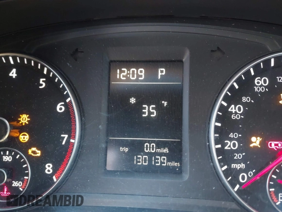2015 Volkswagen Passat 1.8T Limited Edition with VIN 1VWAT7A37FC075800, listed as a IAAI auction lot 41856654 with 130,139 mi miles. Bid and sale history available at carsss.com. Image 15.