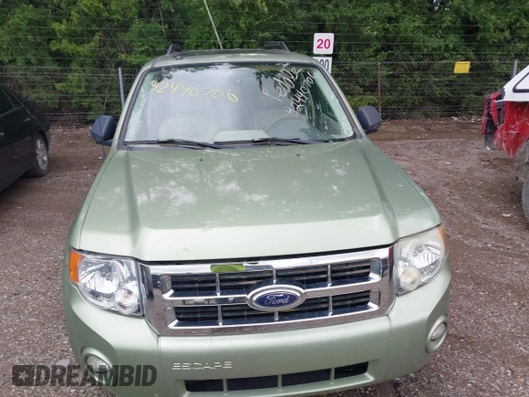 2008 Ford Escape Hybrid with VIN 1FMCU59H88KC30923, listed as a IAAI auction lot 42440706 with 98,635 mi miles and . Bid and sale history available at DreamBid. Image 6.