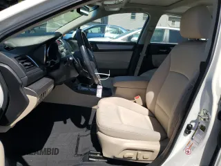 2017 Subaru Legacy Premium с VIN 4S3BNAH6XH3036572, выставлен на аукционе Copart как лот 54140945 с пробегом Не указан миль и Списание • Salvage title. История ставок и продаж доступна на DreamBid. Изображение 7.