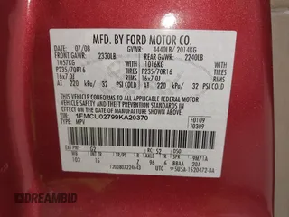 2009 Ford Escape XLS z VIN 1FMCU02799KA20370, wystawiony jako IAAI lot #42811109 z przebiegiem 195 451 mil mil oraz . Historia ofert i sprzedaży dostępna na DreamBid. Obrazek 9.