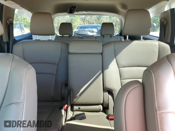 2021 Honda Pilot Touring 8-Passenger with VIN 5FNYF5H90MB001805, listed as a Copart auction lot 70215014 with 41,607 mi miles and Salvage Title. Bid and sale history available at DreamBid. Image 10.