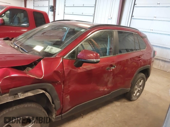 2024 Toyota RAV4 XLE with VIN 2T3P1RFV1RW423570, listed as a IAAI auction lot 41320150 with 34,490 mi miles. Bid and sale history available at carsss.com. Image 17.