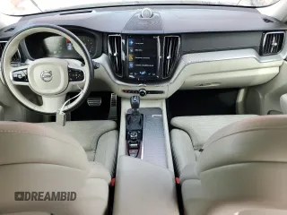 2018 Volvo XC60 Inscription z VIN LYVA22RL9JB105406, wystawiony jako Copart lot #60171015 z przebiegiem 43 124 mil mil oraz Szkoda całkowita • Salvage title. Historia ofert i sprzedaży dostępna na DreamBid. Obrazek 8.