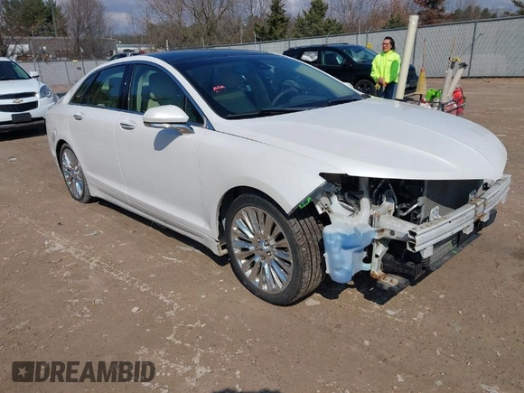 2013 Lincoln MKZ z VIN 3LN6L2G9XDR823893, wystawiony jako IAAI lot #42003836 z przebiegiem 170 937 mil mil oraz . Historia ofert i sprzedaży dostępna na DreamBid. Obrazek 1.