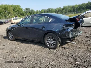 2022 Mazda 3 2.0 with VIN 3MZBPAA77NM309021, listed as a Copart auction lot 68997674 with 13,568 mi miles and Salvage Title. Bid and sale history available at DreamBid. Image 2.