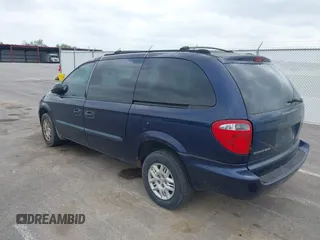 2004 Dodge Caravan SE z VIN 1D4GP24R04B560807, wystawiony jako IAAI lot #42148658 z przebiegiem 226 403 mil mil oraz . Historia ofert i sprzedaży dostępna na DreamBid. Obrazek 3.