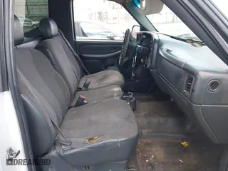 2002 Chevrolet Silverado 1500 with VIN 1GCEC14V82Z236404, listed as a IAAI auction lot 41970241 with 240,265 mi miles. Bid and sale history available at carsss.com. Image 5.