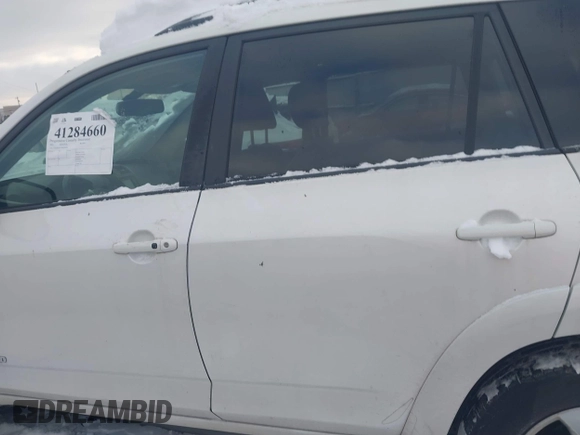 2011 Toyota RAV4 Ltd with VIN 2T3DK4DV1BW049005, listed as a IAAI auction lot 41284660 with 1 mi miles. Bid and sale history available at carsss.com. Image 14.