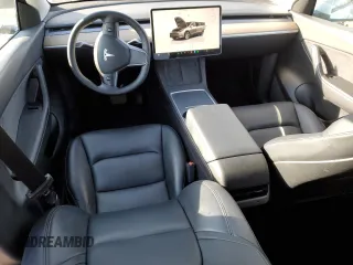 2022 Tesla Model Y Long Range z VIN 7SAYGDEE1NF435518, wystawiony jako Copart lot #48848535 z przebiegiem 41 586 mil mil oraz Szkody całkowita. Historia ofert i sprzedaży dostępna na DreamBid. Obrazek 8.