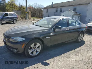 2013 BMW 5 Series 528i xDrive with VIN WBAXH5C50DD113275, listed as a Copart auction lot 53340505 with 128,872 mi miles and Clean Title. Bid and sale history available at carsss.com. Image 1.