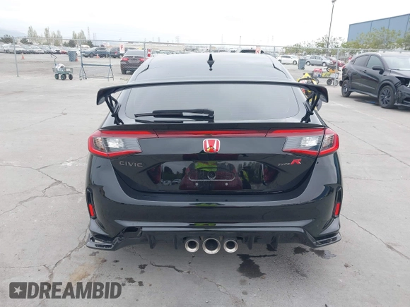 2023 Honda Civic Type R z VIN JHMFL5G44PX002339, wystawiony jako IAAI lot #42072502 z przebiegiem 27 940 mil mil oraz . Historia ofert i sprzedaży dostępna na DreamBid. Obrazek 16.