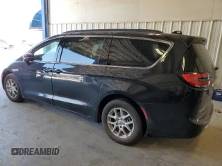 2022 Chrysler Pacifica Touring L with VIN 2C4RC1BG3NR195099, listed as a Copart auction lot 54214885 with 69,039 mi miles and Salvage title. Bid and sale history available at DreamBid. Image 2.