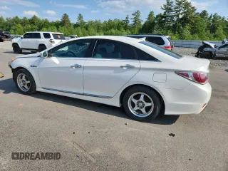 2012 Hyundai Sonata Hybrid with VIN KMHEC4A47CA055139, listed as a Copart auction lot 60082025 with 221,911 mi miles and Salvage title. Bid and sale history available at DreamBid. Image 2.