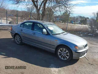 2005 BMW 3 Series 330xi with VIN WBAEW534X5PN38376, listed as a IAAI auction lot 41803927 with 173,769 mi miles and . Bid and sale history available at carsss.com. Image 1.
