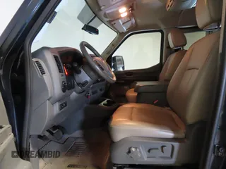 2020 Nissan NV 3500 HD SL z VIN 5BZAF0AA3LN851131, wystawiony jako Copart lot #78680004 z przebiegiem 80 372 mil mil oraz Szkoda całkowita • Salvage title. Historia ofert i sprzedaży dostępna na DreamBid. Obrazek 9.