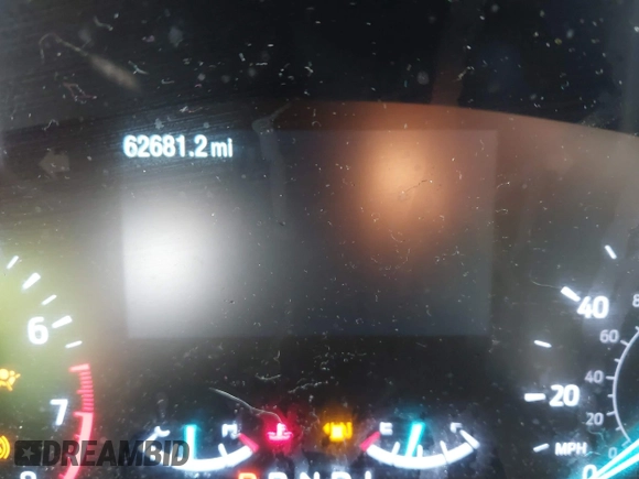 2020 Ford Escape SE z VIN 1FMCU0G63LUC26585, wystawiony jako IAAI lot #42332332 z przebiegiem 62 681 mil mil oraz . Historia ofert i sprzedaży dostępna na DreamBid. Obrazek 15.
